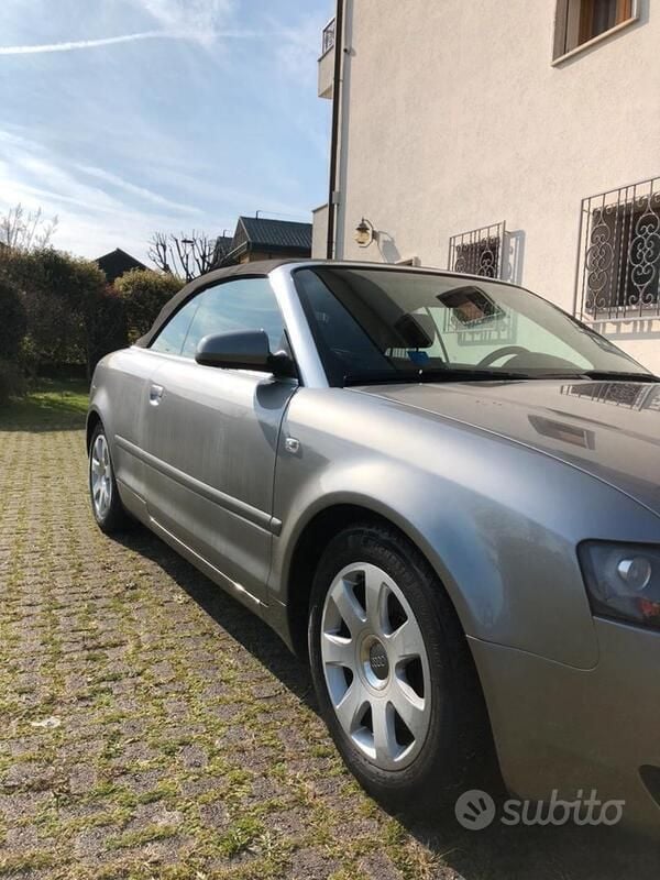 Usata Audi A4 Cabriolet 163 CV (119 kW) 2003 Grigio Cabrio
