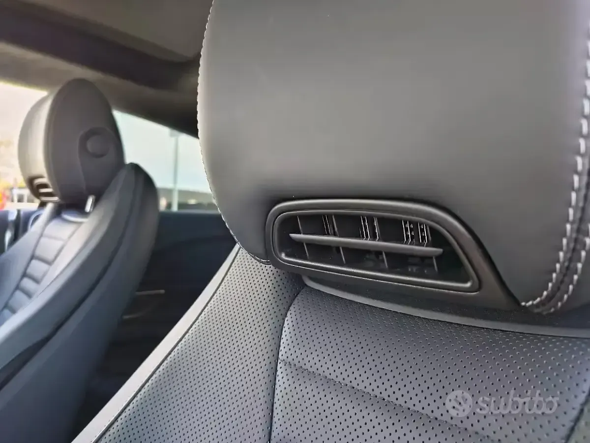 Usata Mercedes E400 330 CV (242 kW) 2025 Nero Coupé