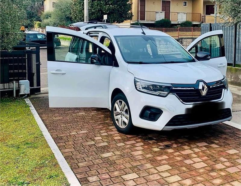 Usata Renault Kangoo Equilibre 116 CV (85 kW) 2023 Bianco Station wagon