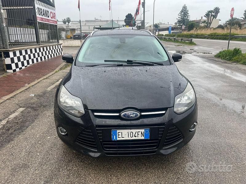 Usata Ford Focus Titanium 115 CV (84 kW) 2012 Nero Station wagon