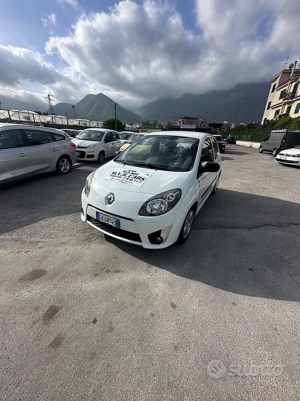 Usata Renault Twingo 74 CV (54 kW) 2011 Bianco Utilitaria
