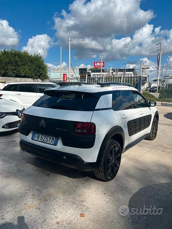 Bianco Usata 2018 Citroën C4 Cactus Shine Due volumi | 6250 € (Super prezzo) - Immagine 1/4