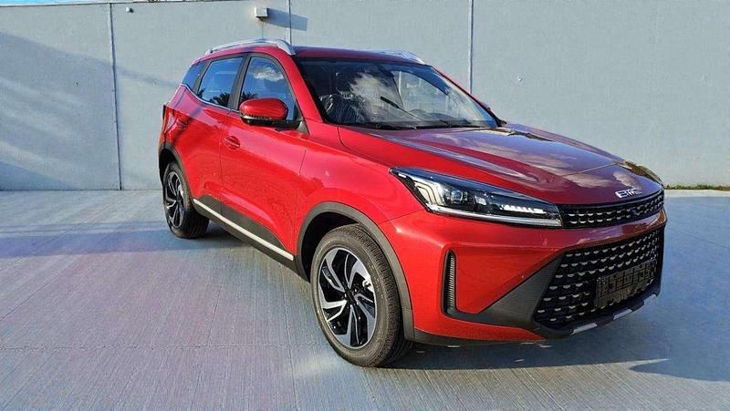 Nuova EMC SEI 147 CV (108 kW) 2025 Rosso SUV