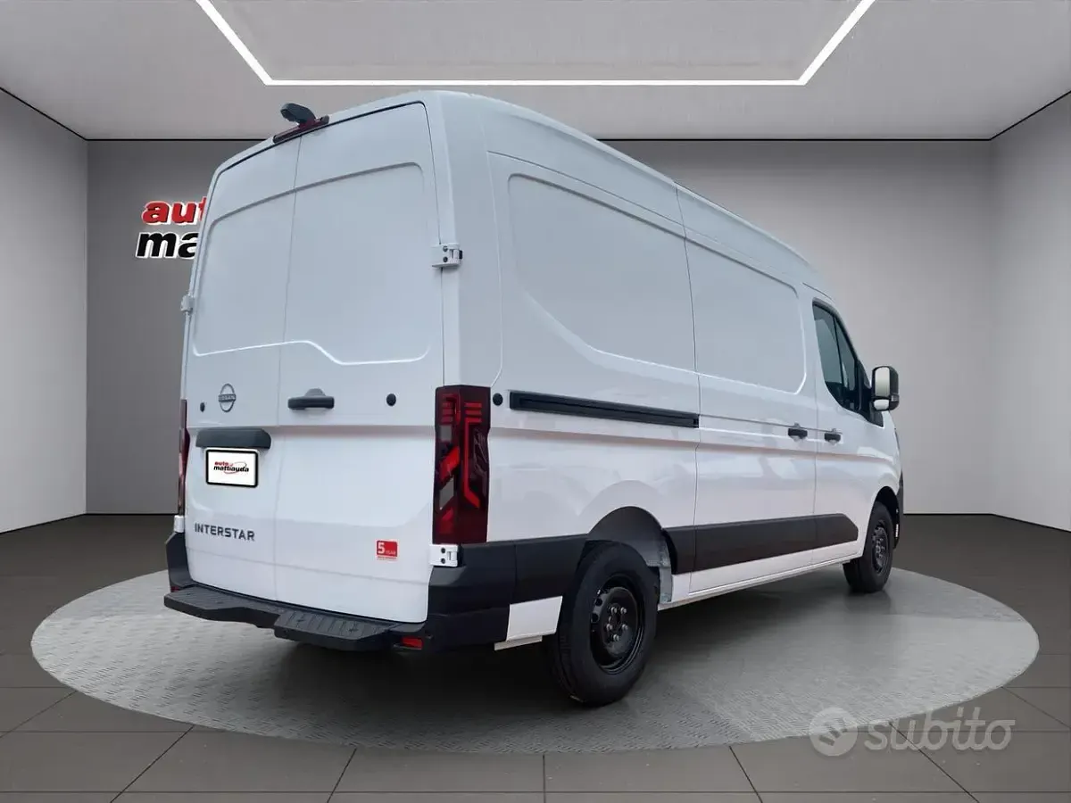 Nuova Nissan Interstar N-Connecta 130 CV (95 kW) 2026 Mineral white Furgone