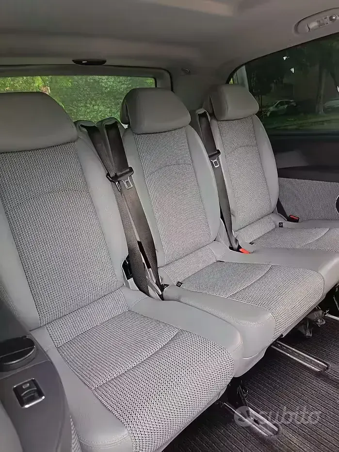 Usata Mercedes Viano 163 CV (119 kW) 2012 Grigio Monovolume