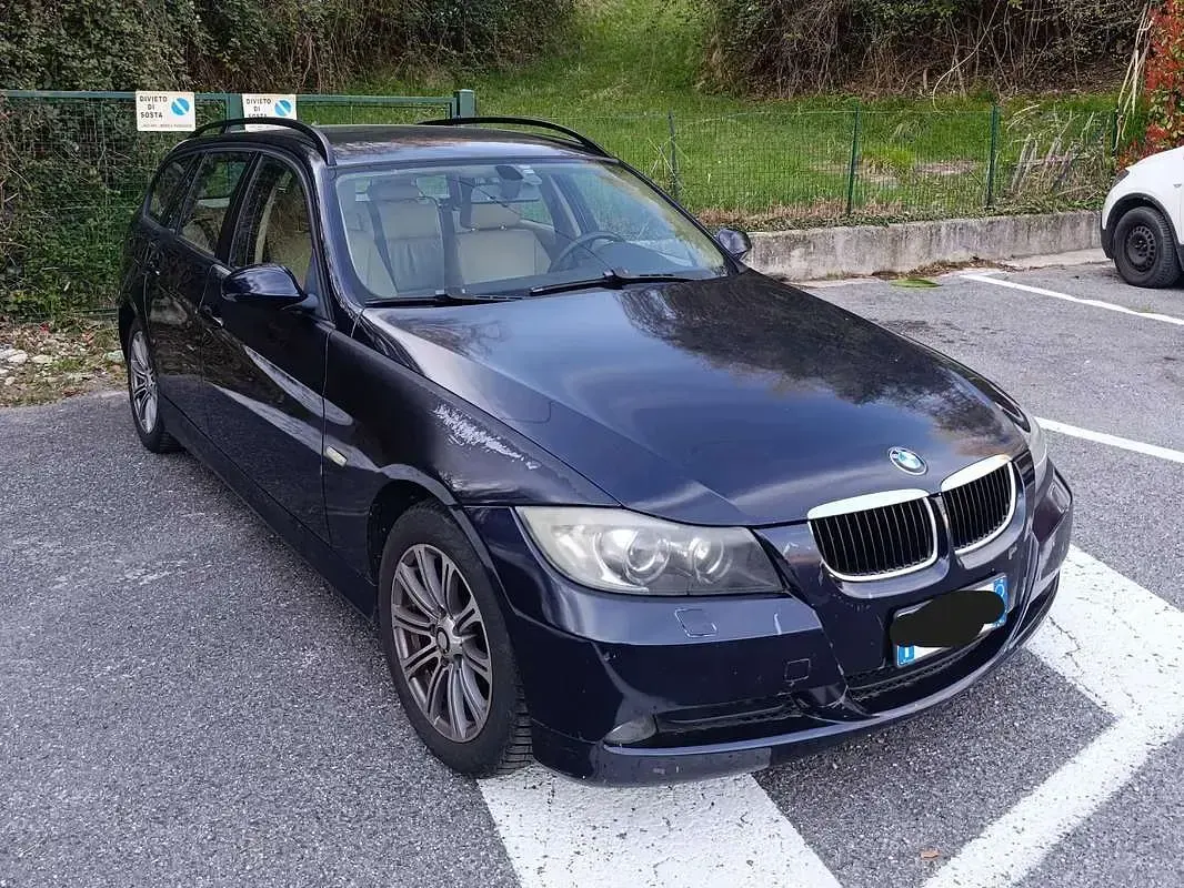 Usata BMW 320 163 CV (119 kW) 2005 Blu/azzurro Station wagon