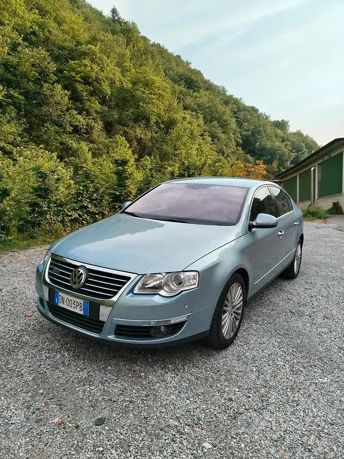 Usata VW Passat Highline 250 CV (183 kW) 2008 Berlina