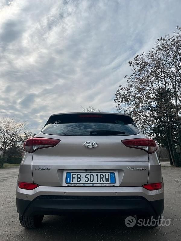 Usata Hyundai Tucson 116 CV (85 kW) 2015 Grigio SUV
