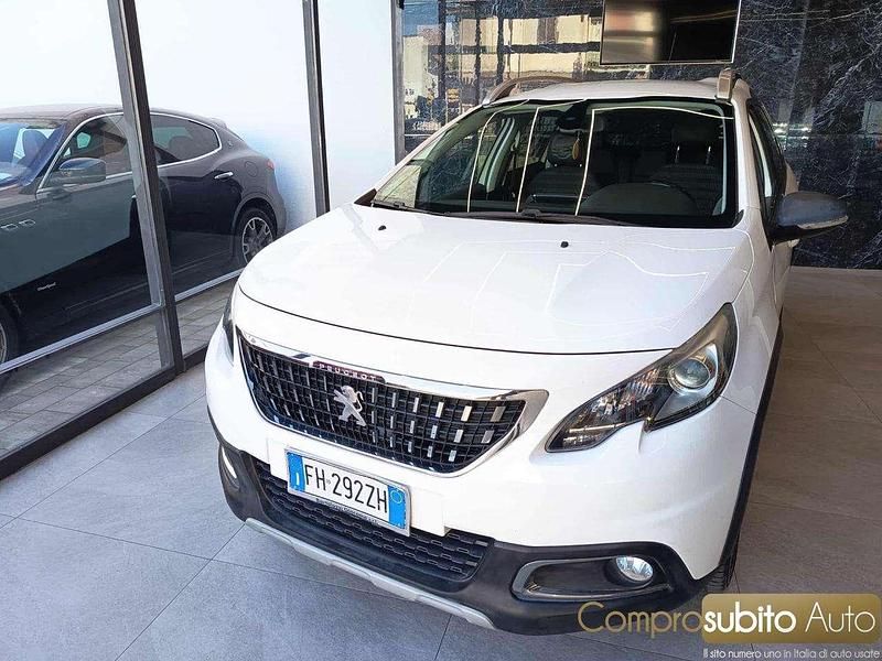 Usata Peugeot 2008 GT-line 99 CV (72 kW) 2017 Bianco SUV