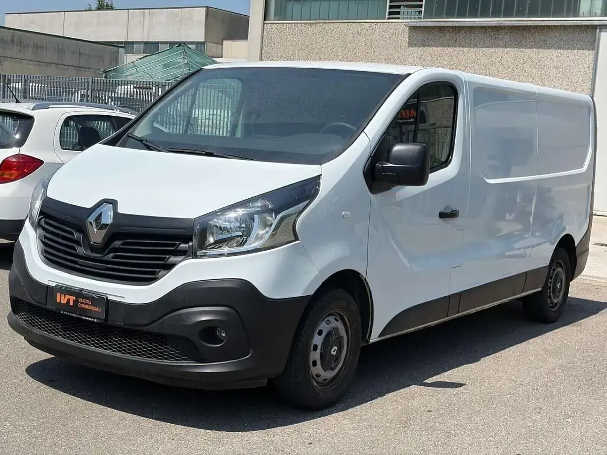 Usata Renault Trafic 125 CV (91 kW) 2018 Bianco Monovolume
