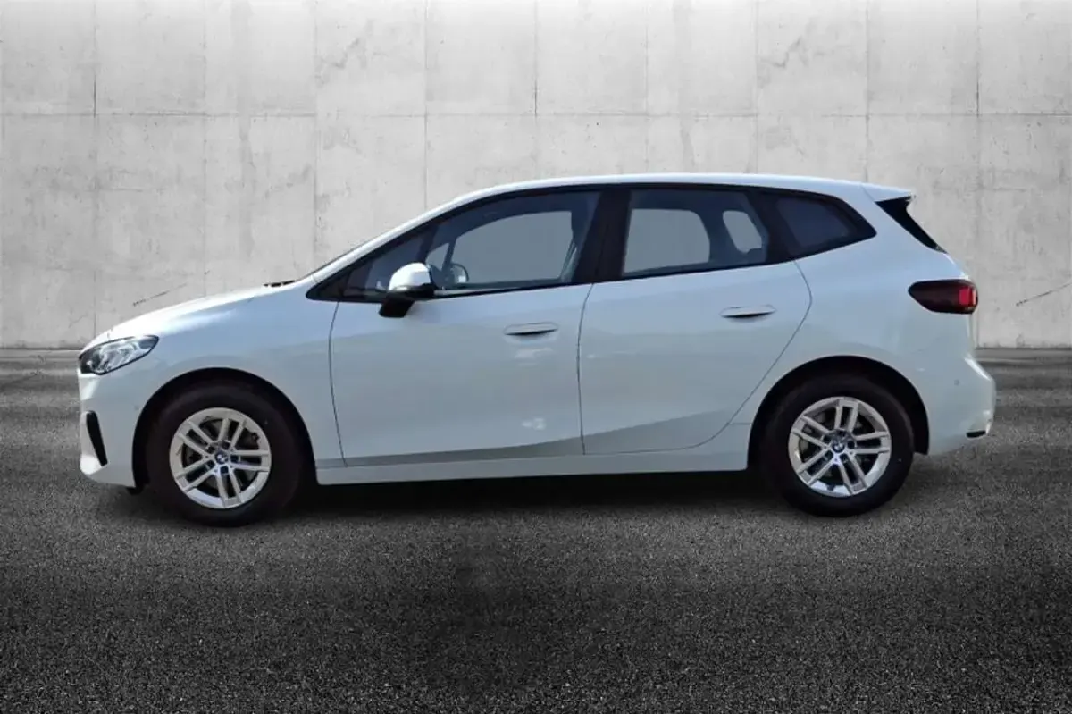 Usata BMW 220 Active Tourer 170 CV (125 kW) 2022 Bianco Monovolume