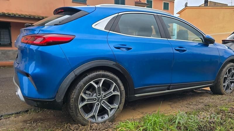 Usata Kia XCeed Style 140 CV (102 kW) 2020 Blu SUV