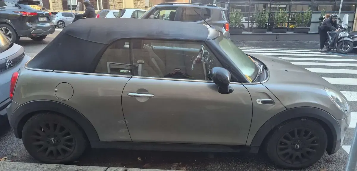 Usata Mini Cooper D Cabriolet 116 CV (85 kW) 2017 Cabrio