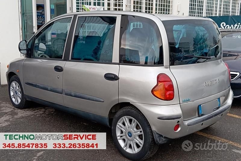 Usata Fiat Multipla 110 CV (80 kW) 2004 Grigio Monovolume