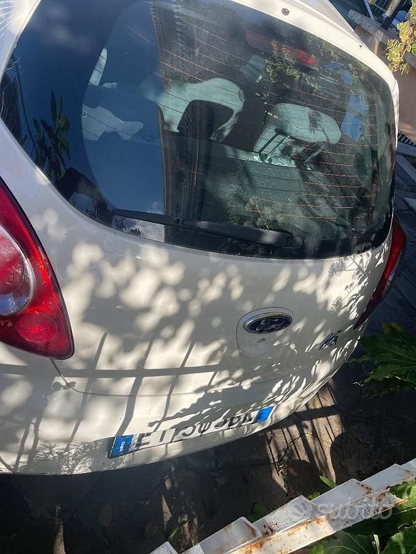 Usata Ford Ka 69 CV (50 kW) 2013 Bianco Berlina