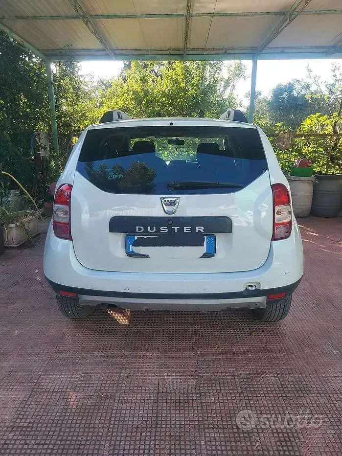 Usata Dacia Duster 110 CV (80 kW) 2015 Bianco SUV