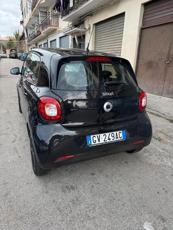 Usata Smart ForFour Brabus 70 CV (51 kW) 2019 Nero Utilitaria