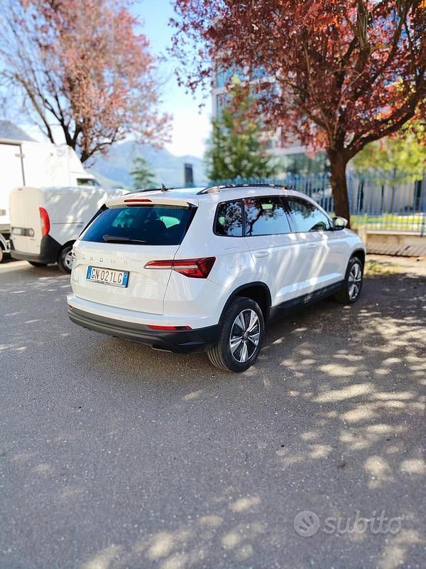 Usata Skoda Karoq Style 116 CV (85 kW) 2023 Bianco SUV