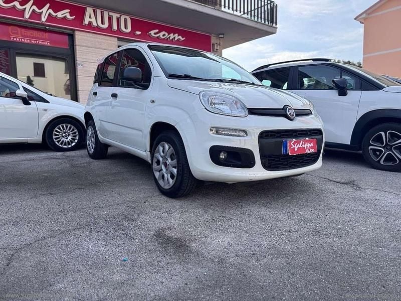 Usata Fiat Panda Easy 84 CV (61 kW) 2019 Bianco Utilitaria