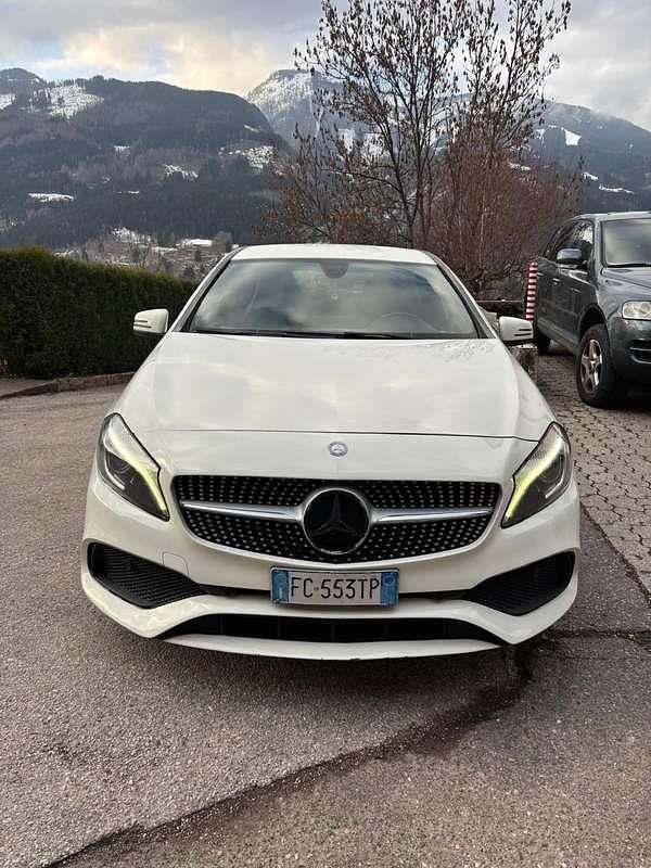 Usata Mercedes A180 Premium 109 CV (80 kW) 2016 Berlina