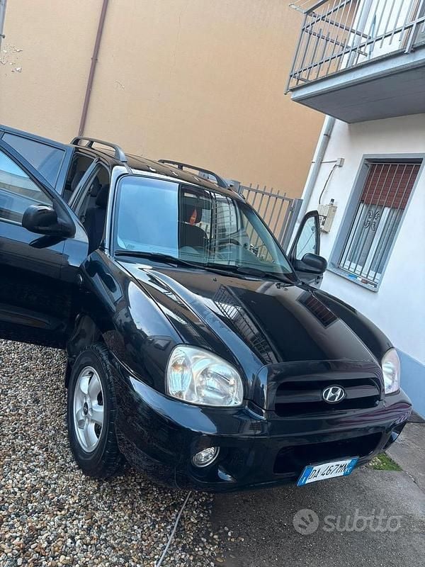 Usata Hyundai Santa Fe 125 CV (91 kW) 2006 Nero SUV