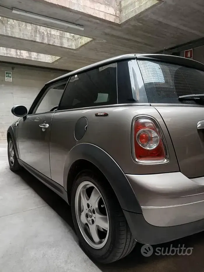 Usata Mini ONE 75 CV (55 kW) 2011 Bronzo Utilitaria