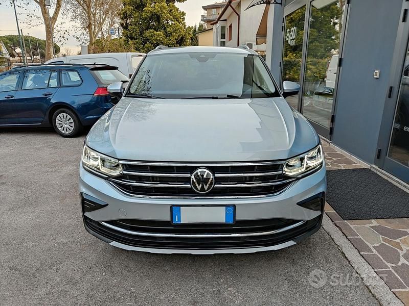 Usata VW Tiguan Elegance 150 CV (110 kW) 2023 Grigio SUV