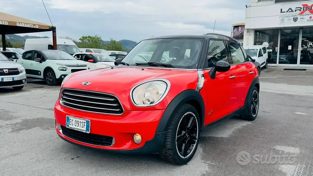 Usata Mini Cooper D Countryman 111 CV (81 kW) 2011 Rosso SUV