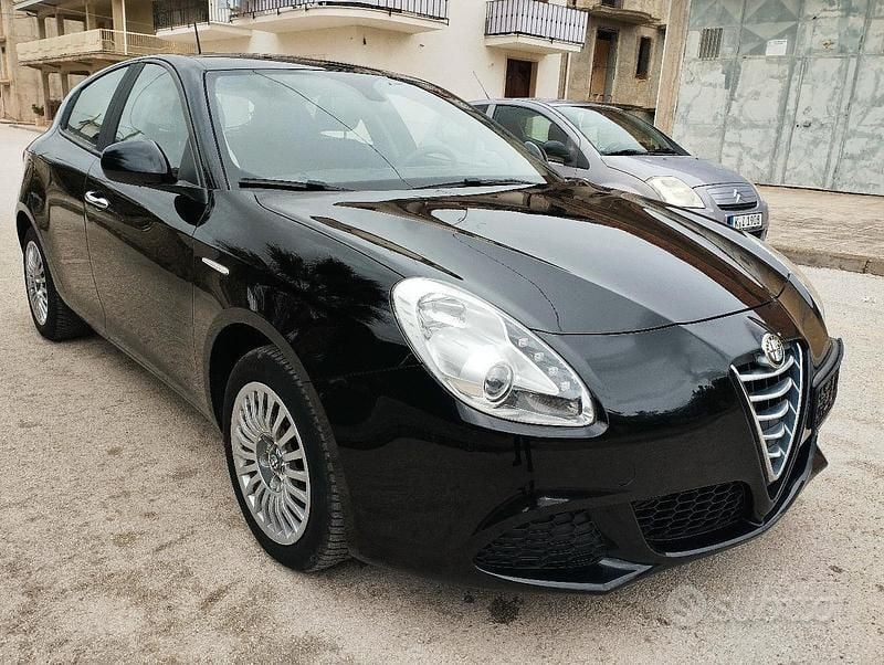 Usata Alfa Romeo Giulietta 120 CV (88 kW) 2015 Nero Berlina