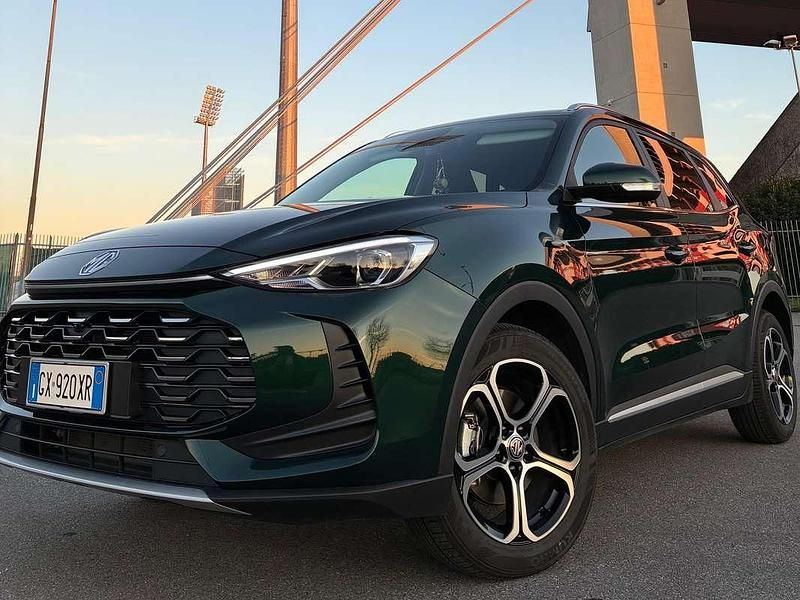 Usata MG ZS Comfort 102 CV (75 kW) 2025 Verde SUV