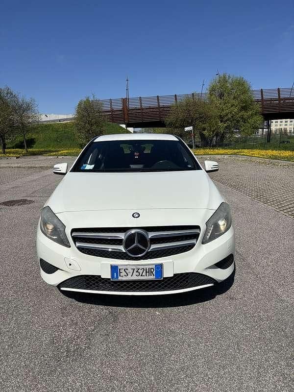 Usata Mercedes A180 Premium 109 CV (80 kW) 2013 Berlina