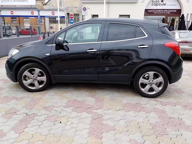 Usata Opel Mokka 116 CV (85 kW) 2014 Nero SUV