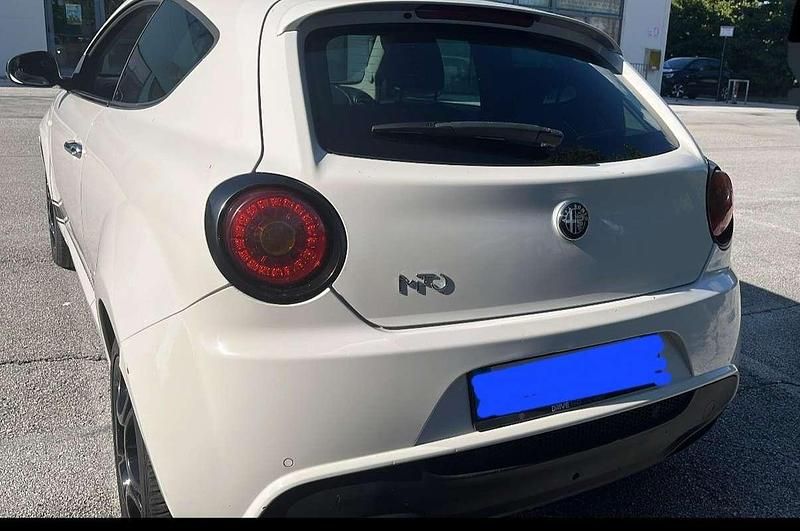 Usata Alfa Romeo MiTo Distinctive 120 CV (88 kW) 2009 Bianco Utilitaria