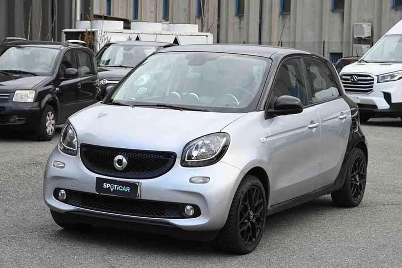 Usata Smart ForFour Passion 71 CV (52 kW) 2015 Grigio Utilitaria