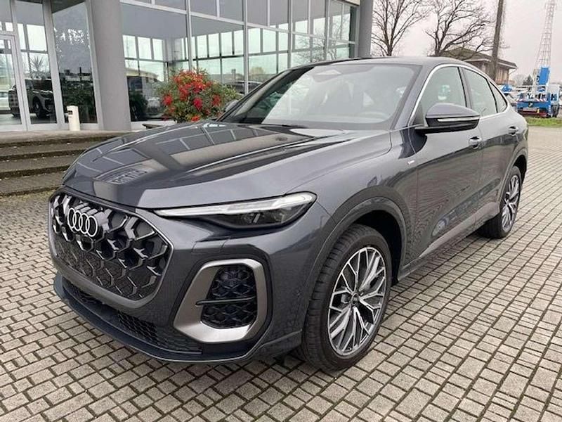 Grigio tambora Nuova 2025 Audi Q5 Sportback S-Line SUV | 66.500 € (Super prezzo) - Immagine 1/4
