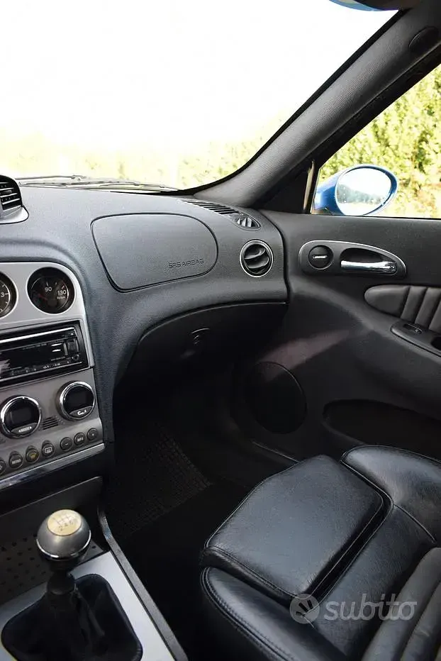Usata Alfa Romeo 156 GTA 250 CV (183 kW) 2004 Blu Berlina
