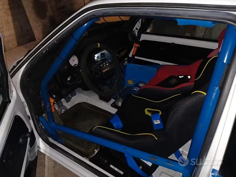 Usata Peugeot 106 1993 Utilitaria