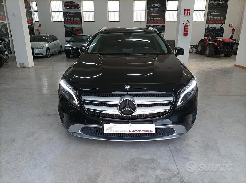 Usata Mercedes GLA220 177 CV (130 kW) 2016 Nero SUV
