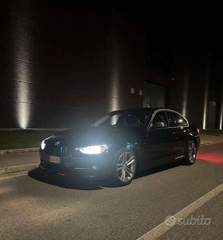 Usata BMW 318 M Sport 143 CV (105 kW) 2012 Nero Berlina