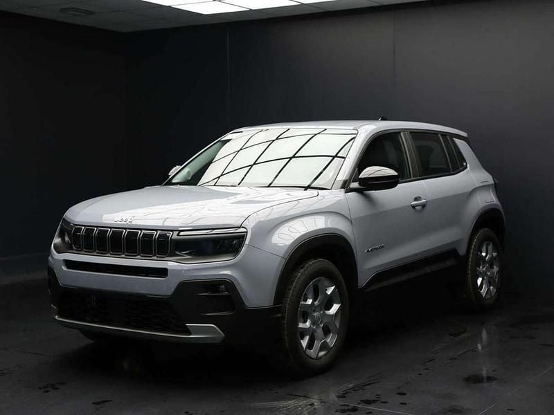 Nuova Jeep Avenger Altitude 101 CV (74 kW) 2025 Storm pastello SUV