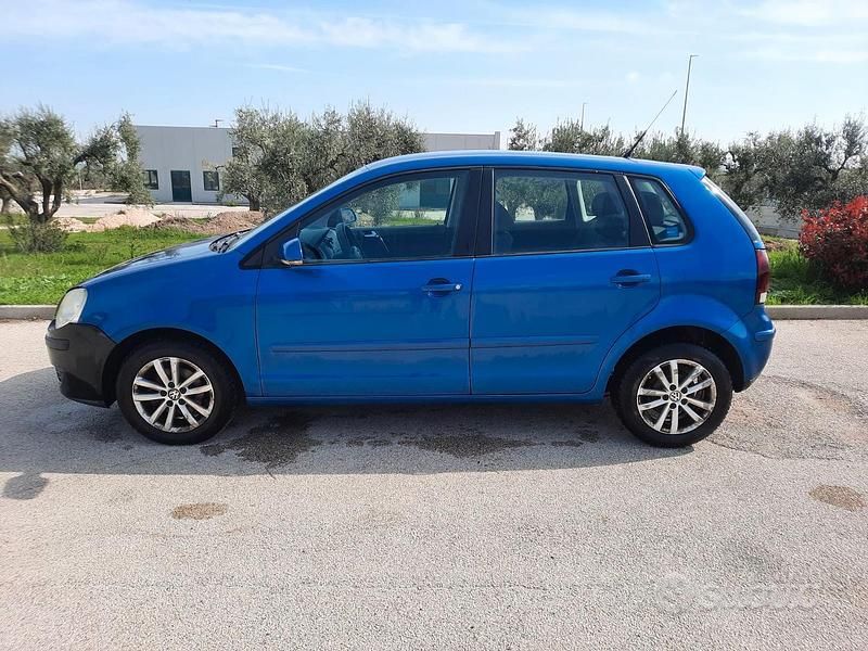 Usata VW Polo 75 CV (55 kW) 2009 Blu Utilitaria