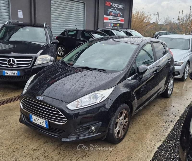 Bianco Usata 2017 Ford Fiesta Business Edition Berlina | 7490 € (Buon prezzo) - Immagine 1/4