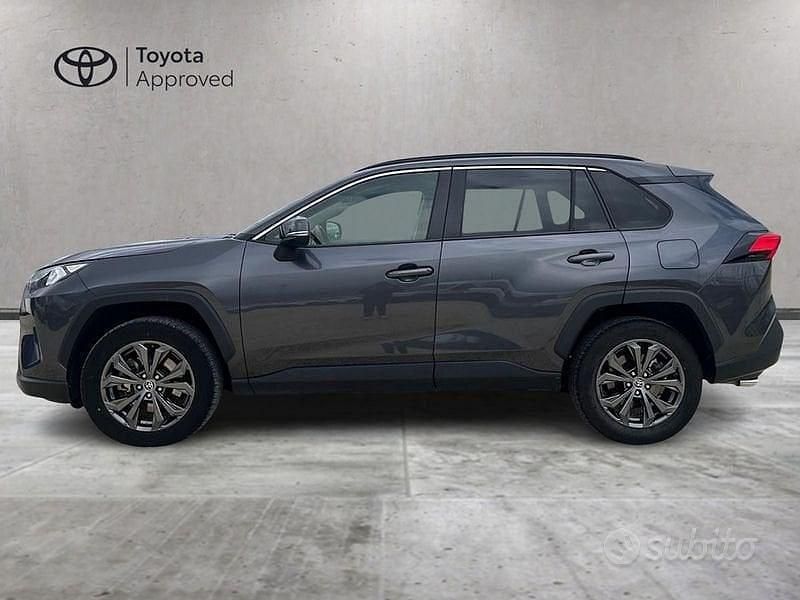 Usata Toyota RAV4 Hybrid 218 CV (160 kW) 2022 Grigio SUV