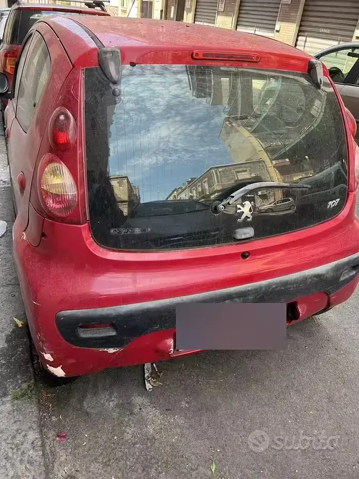Usata Peugeot 107 54 CV (39 kW) 2008 Rosso Utilitaria