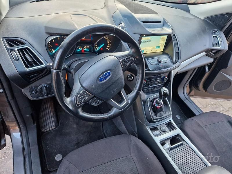 Usata Ford Kuga 120 CV (88 kW) 2017 SUV