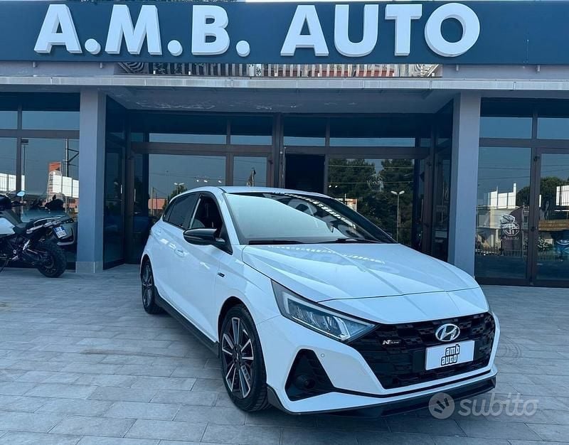 Bianco Usata 2021 Hyundai i20 N Line Tre volumi | 11.490 € (Ottimo prezzo) - Immagine 1/4