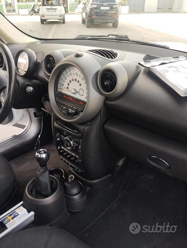Usata Mini One D Countryman 111 CV (81 kW) 2012 Bianco SUV