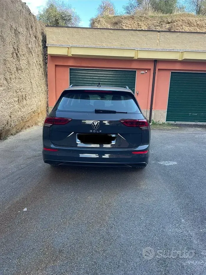 Usata VW Golf VIII 116 CV (85 kW) 2021 Grigio Station wagon