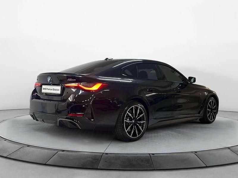 Usata BMW i4 Comfort Edition 544 kW (740 CV) 2024 Black sapphire Berlina