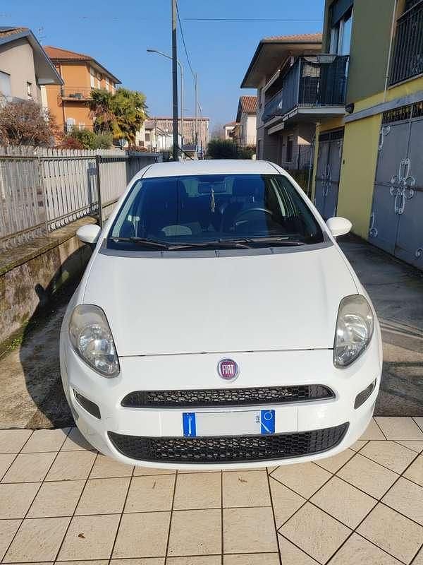 Usata Fiat Punto Easy 75 CV (55 kW) 2014 Utilitaria